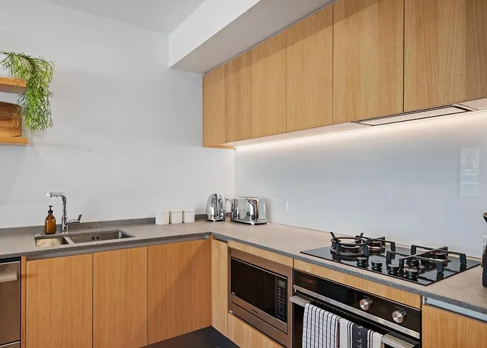 Winona Of - Luxury Lakefront *